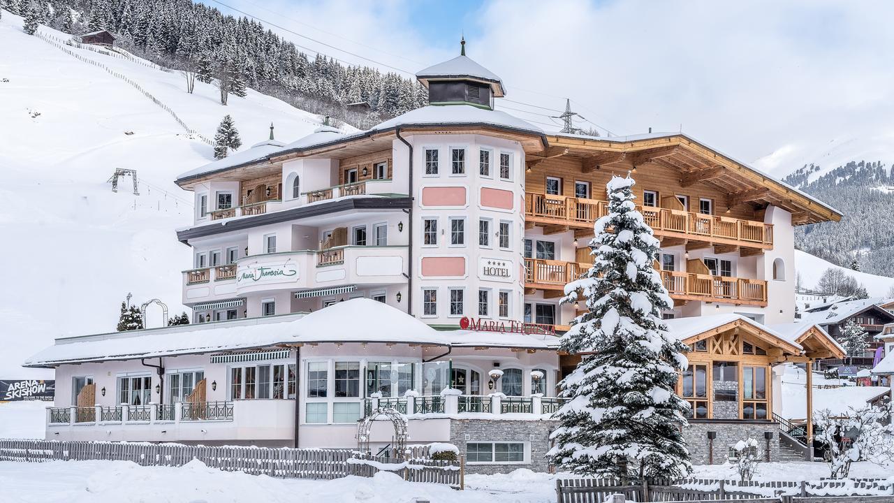 Hotel Maria Theresia 겔로스 외부 사진