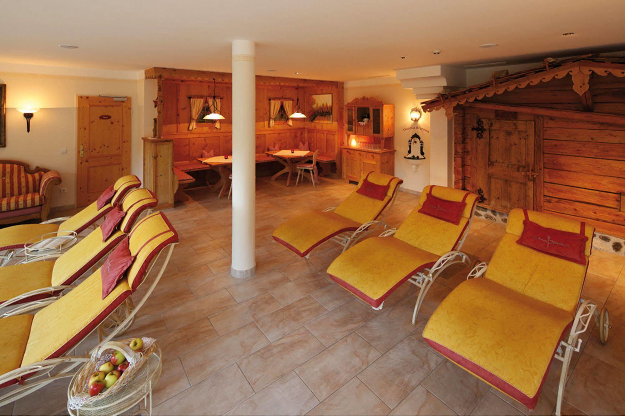 Hotel Maria Theresia 겔로스 외부 사진