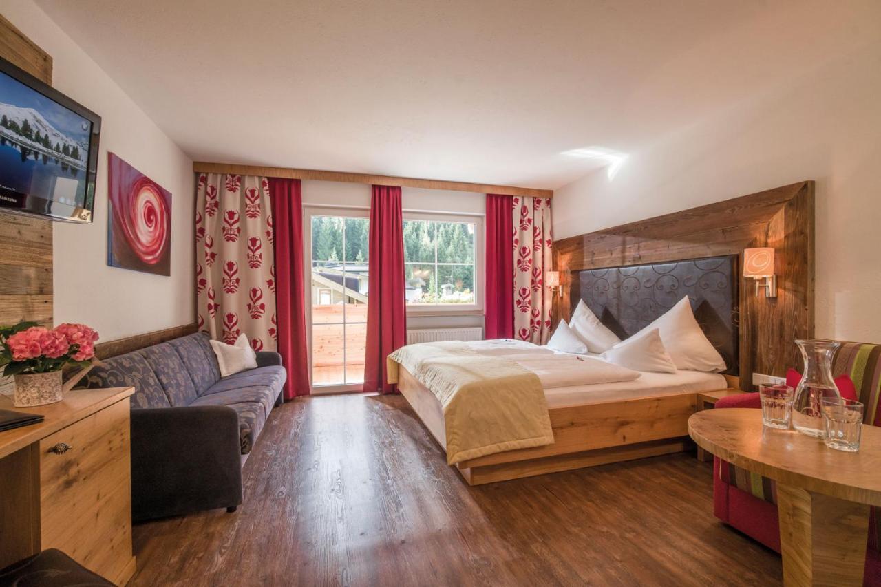 Hotel Maria Theresia 겔로스 외부 사진